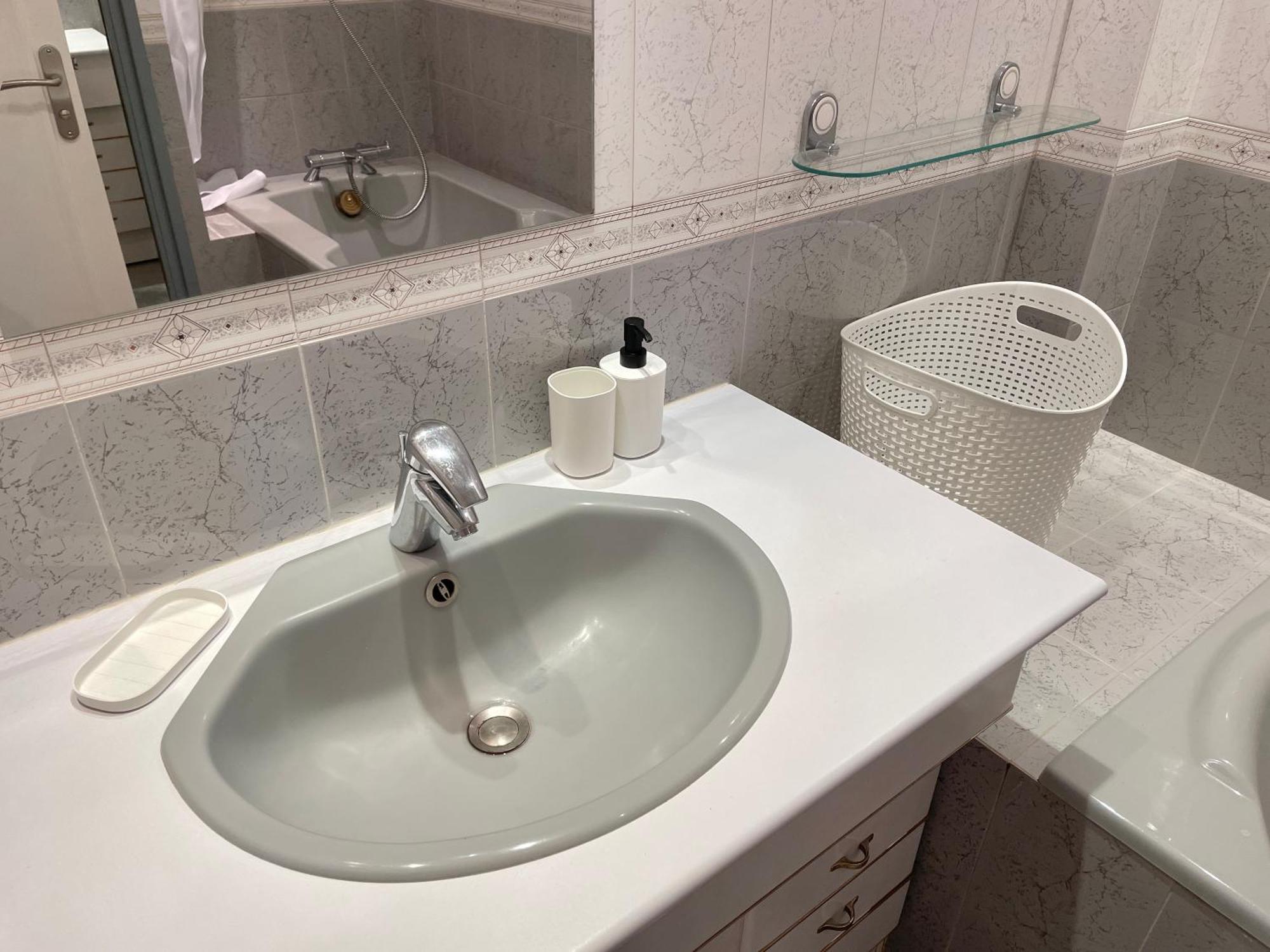 Appartement Confortable, Centre-Ville Troyes Eksteriør billede
