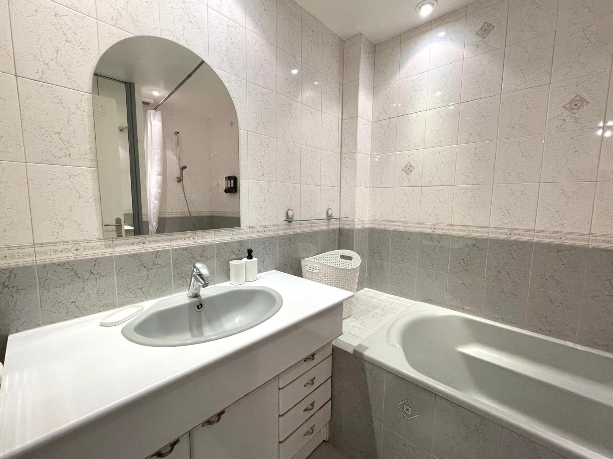 Appartement Confortable, Centre-Ville Troyes Eksteriør billede